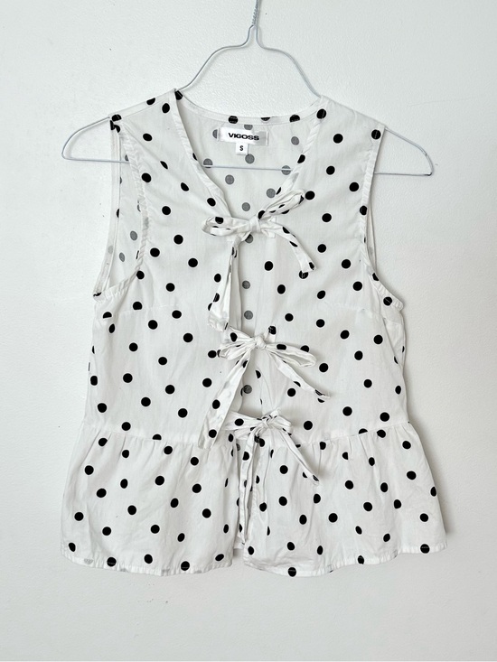 Vigoss Tops - White Polka Dot Tie-Front Sleeveless Top 100% Cotton
